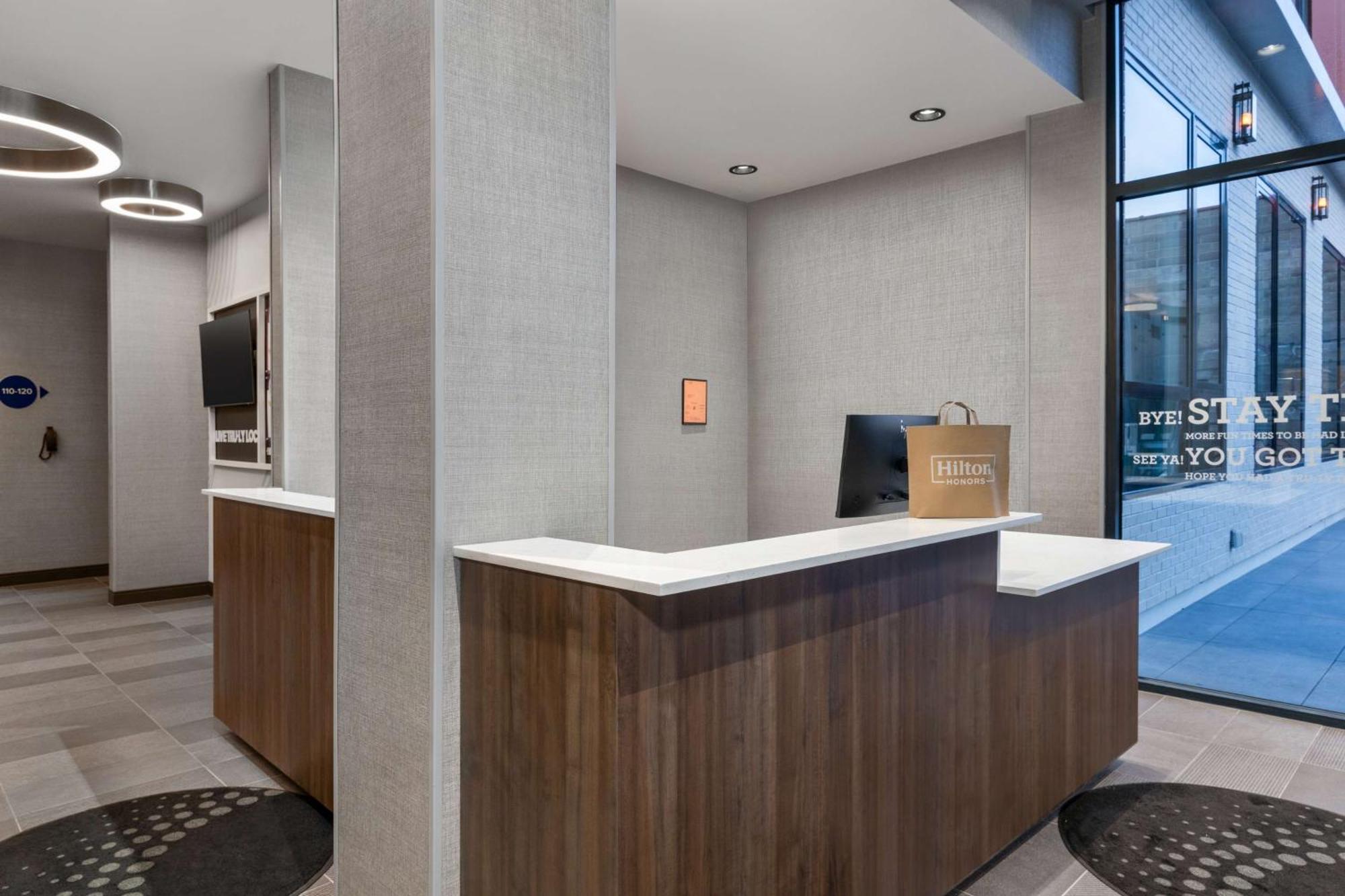 Tru By Hilton Brooklyn Hotel New York Bagian luar foto